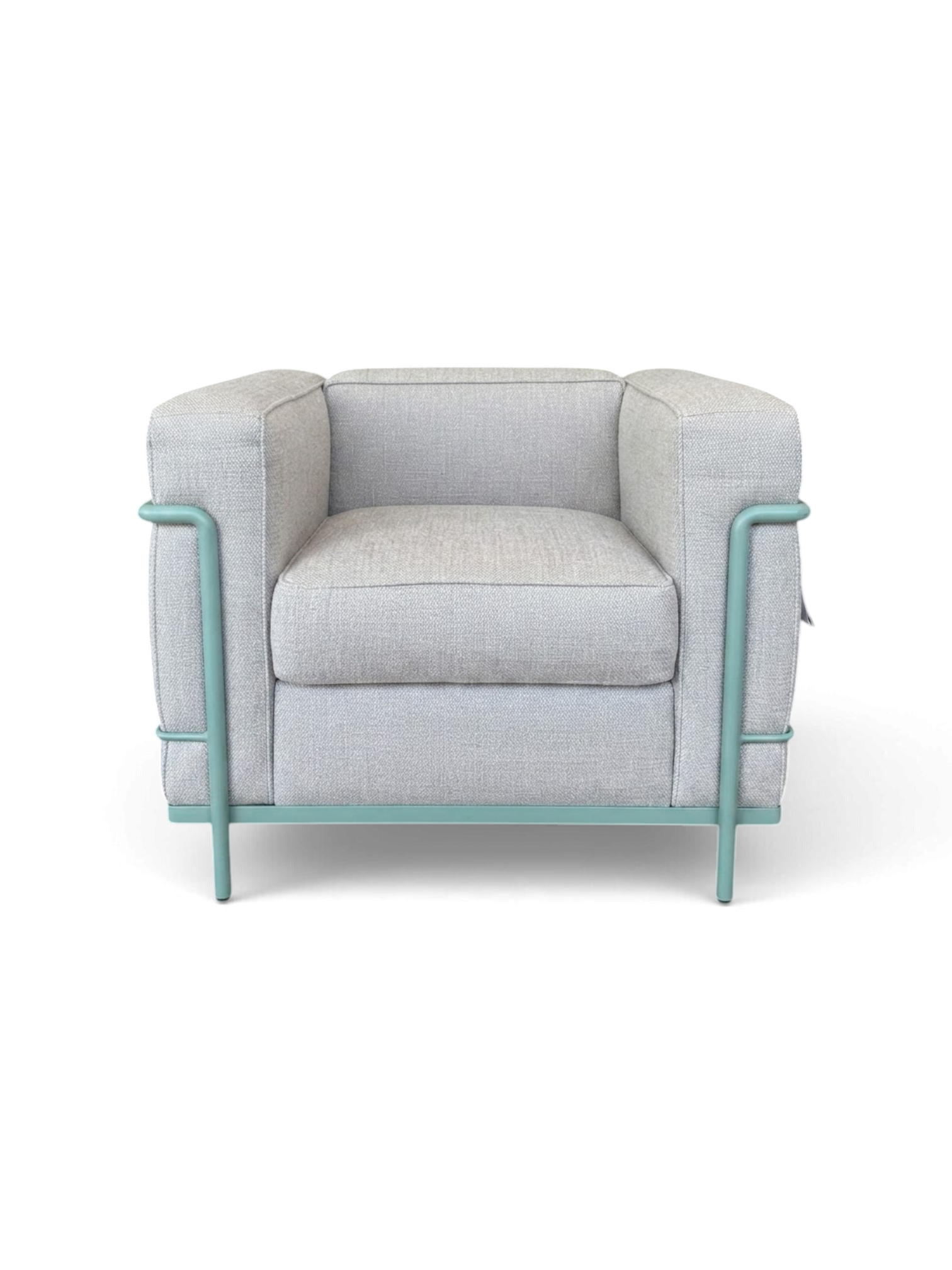 magnific using the chair on img1cr 4RNSbkR9Aa