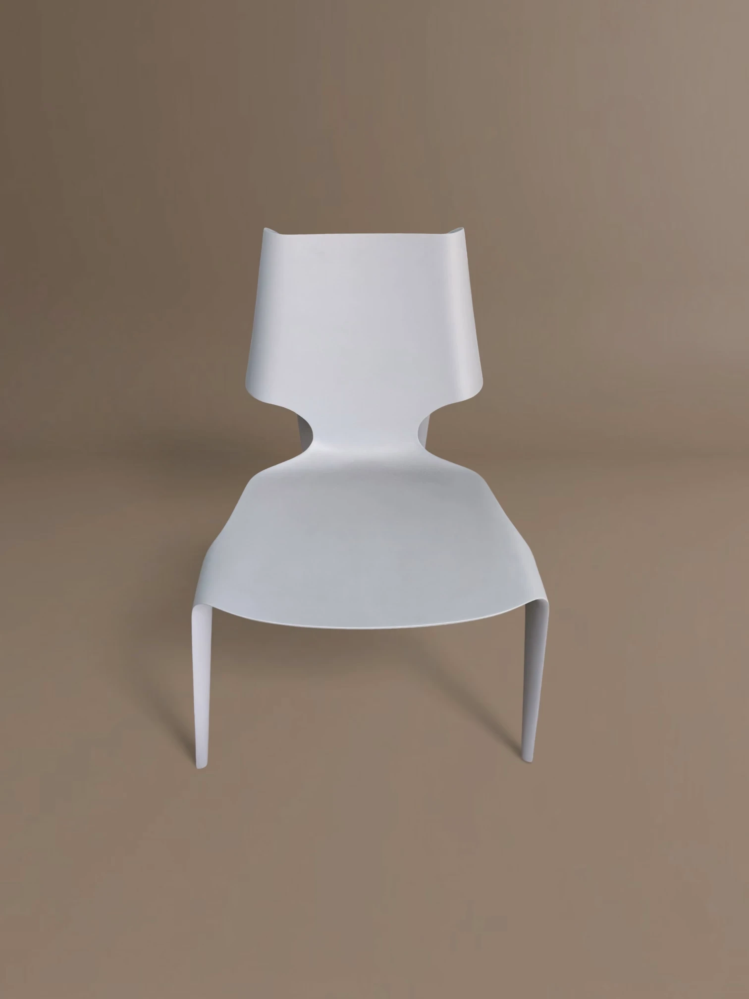 chaise Fei Fei Sawaya & Moroni