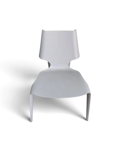 chaise Fei Fei Sawaya & Moroni